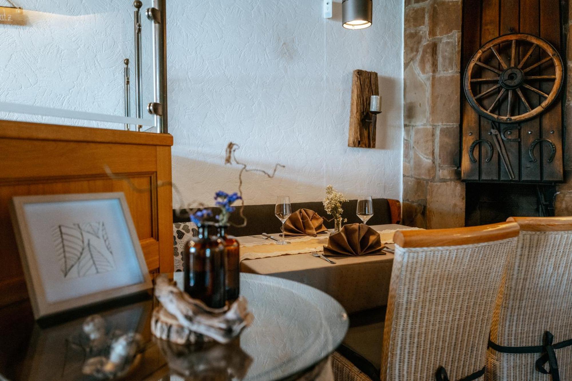 Hotel & Restaurant Kronenhof Am Weser-Radweg Oberweser Zewnętrze zdjęcie